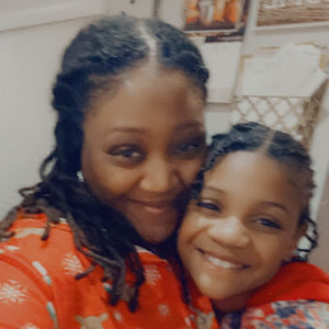 Meet your Posher, Adrienne